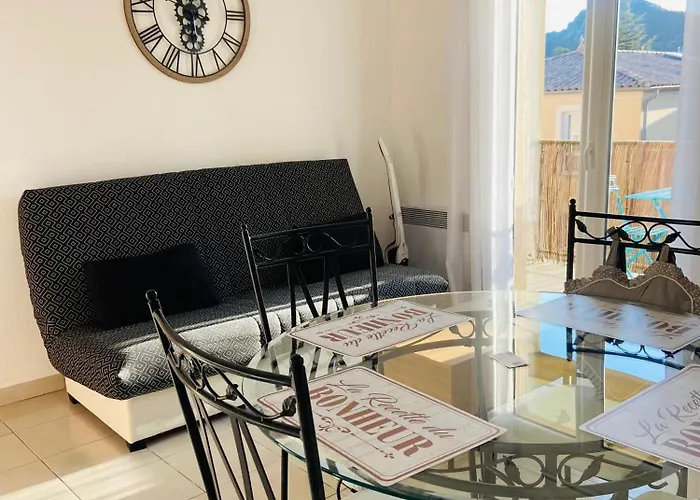 Appartement Tres Lumineux Au Coeur Du Massif De La Sainte Baume